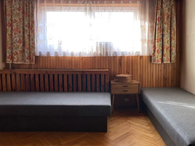 Dom wolnostojący — kwatera pracownicza w Tychach